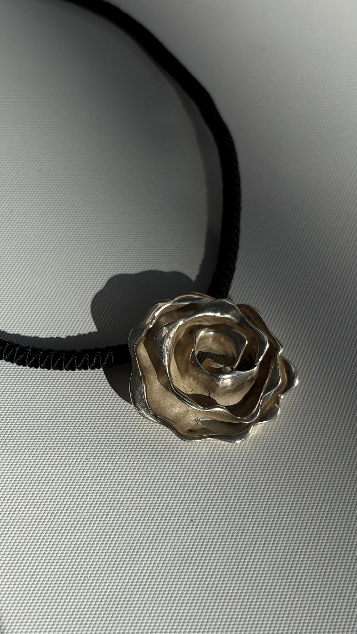 Rosette 925 Silver Pendant Necklace