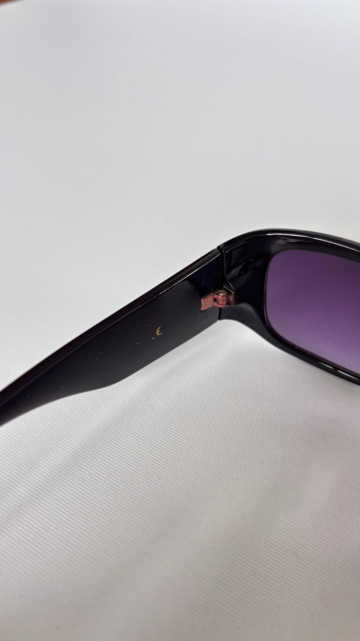 VG 2000’s Sunglasses