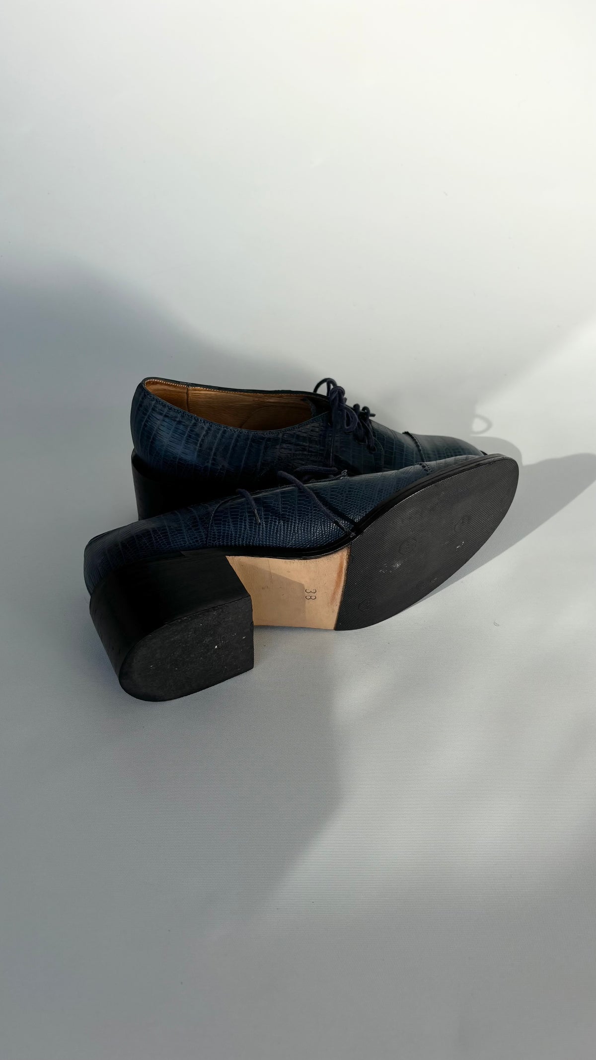 Minnie Cooper Lace Up Oxfords (38)