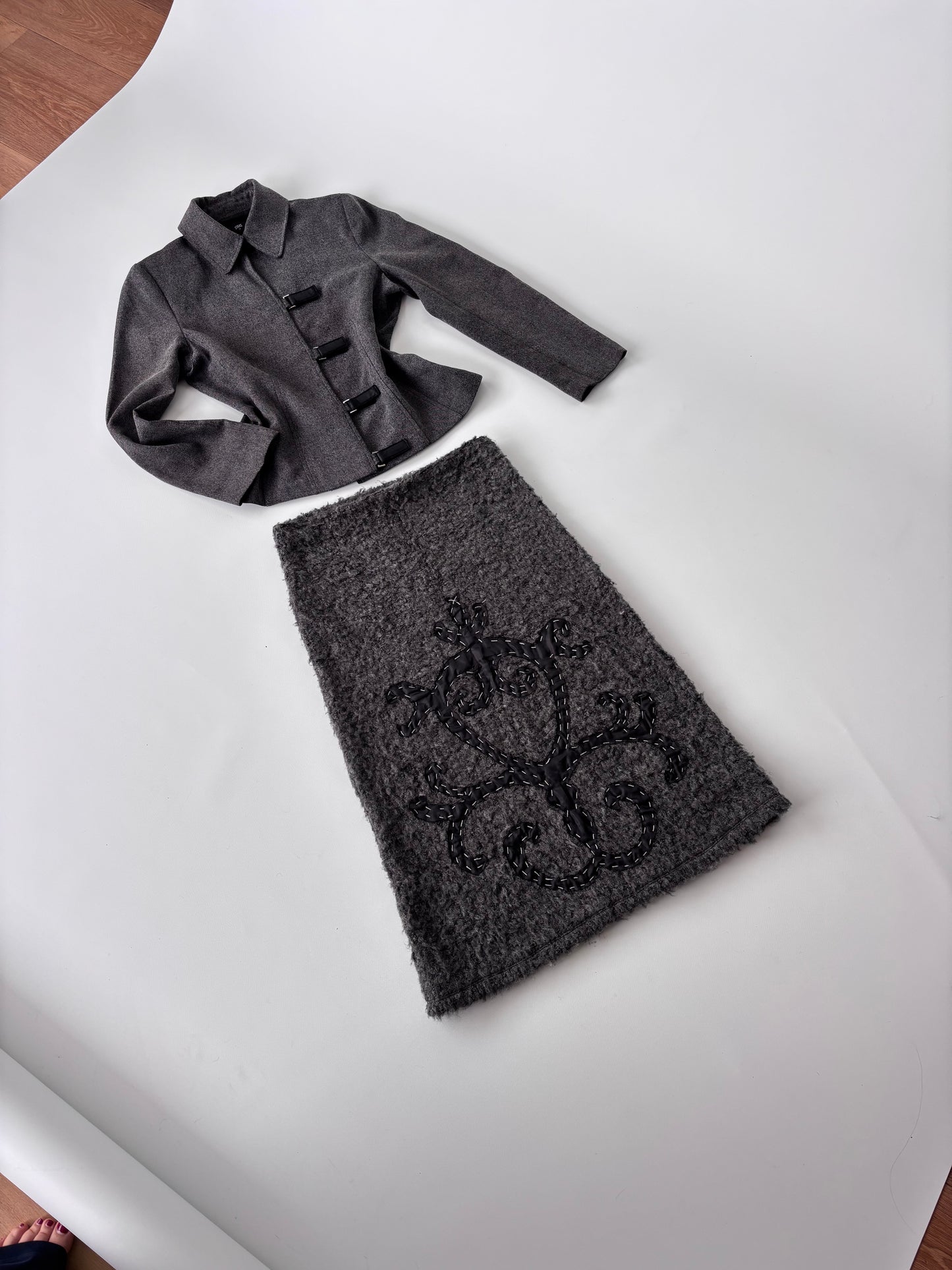 Megan Salmon Appliqué Skirt