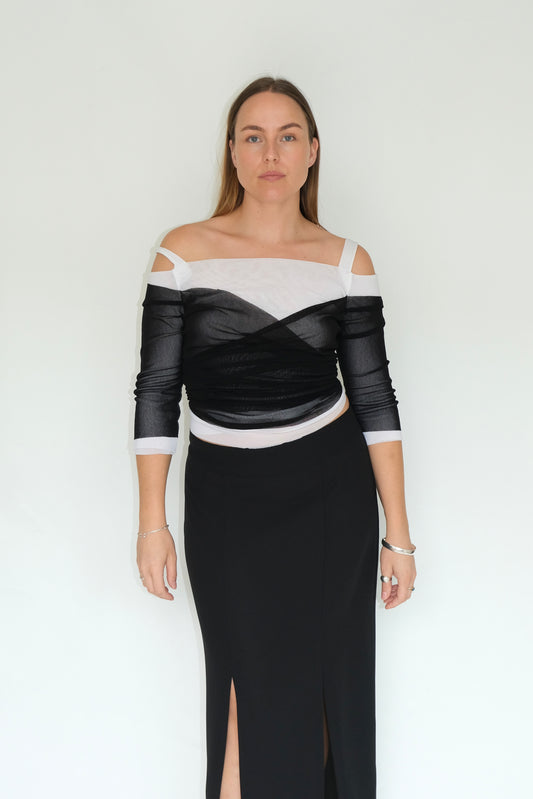 Jan Bach Layered Mesh Top