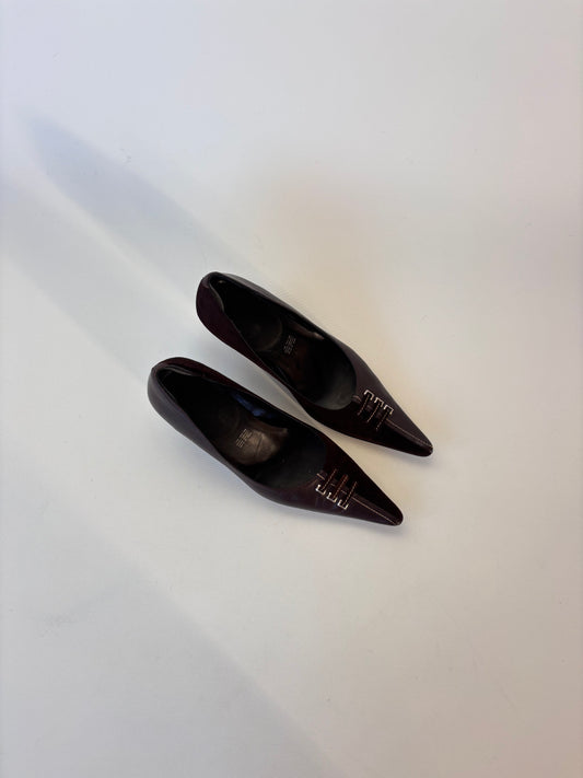 Lace front Leather Kitten Heel