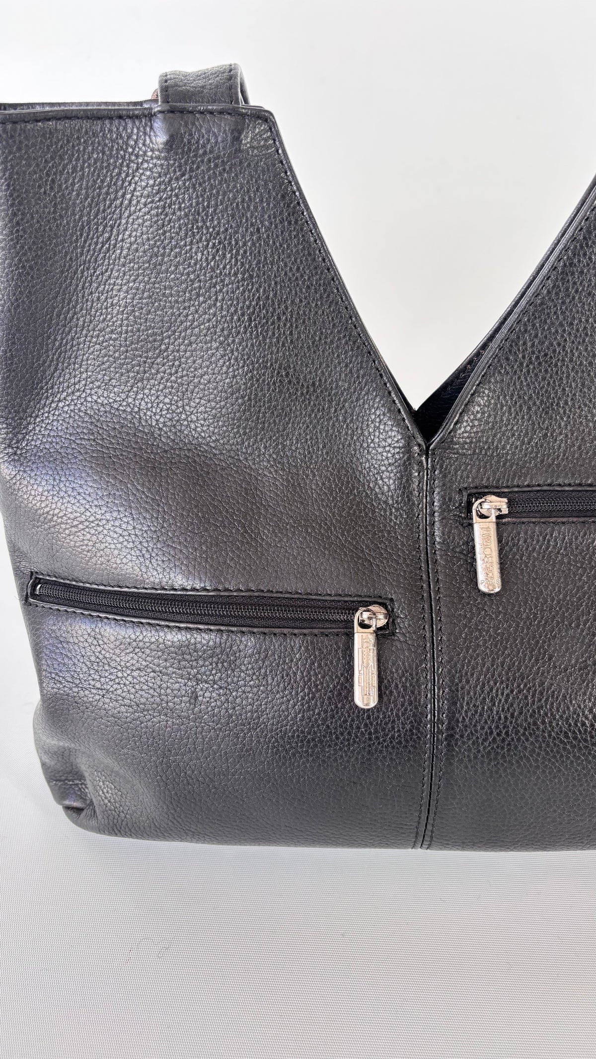 Groom Paris 90’s Leather Bag