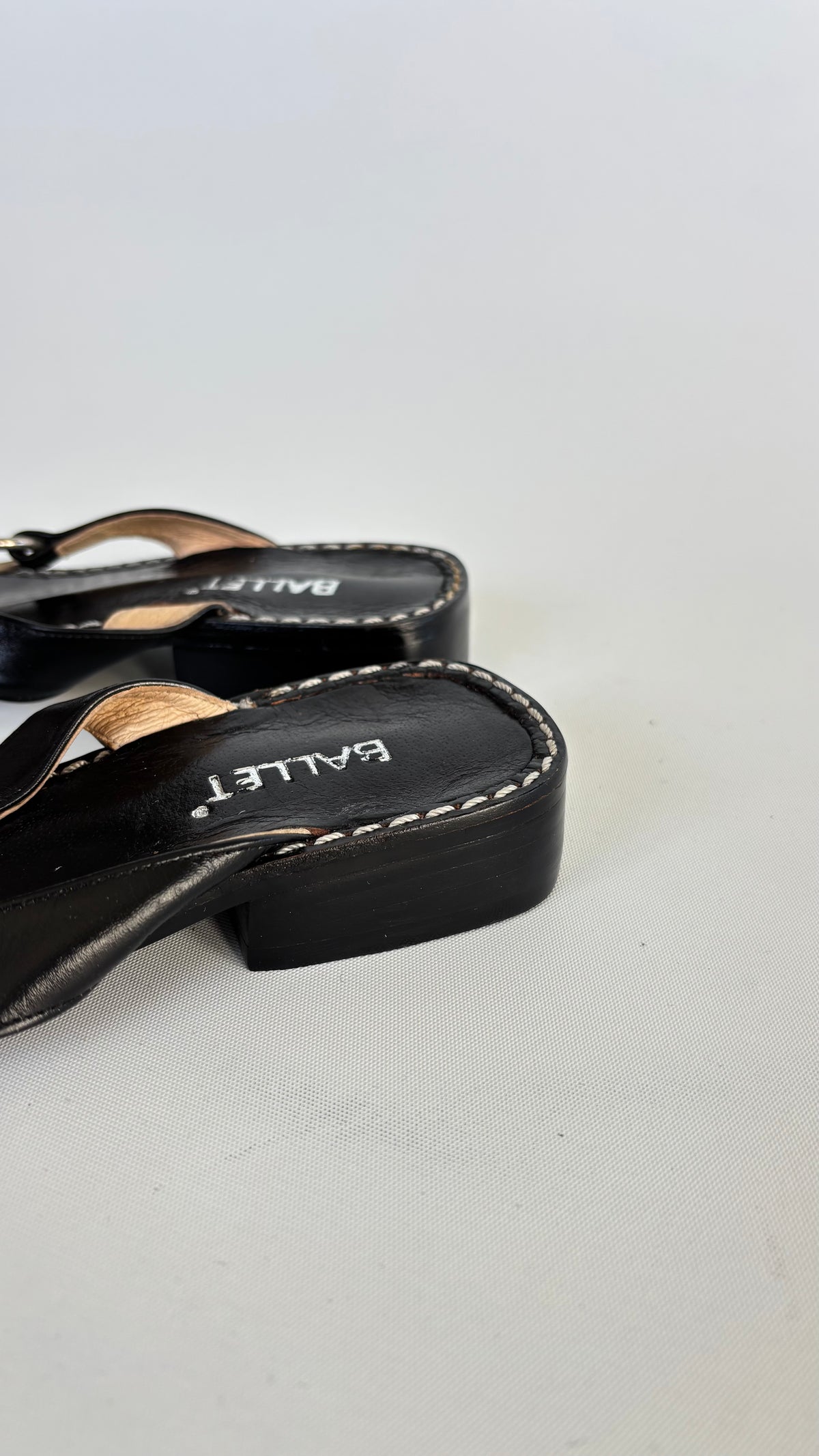 Ballet Leather Sandals (37)